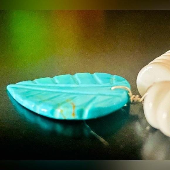 Native American Shell Disc and Turquoise Necklace - Picture 12 of 16